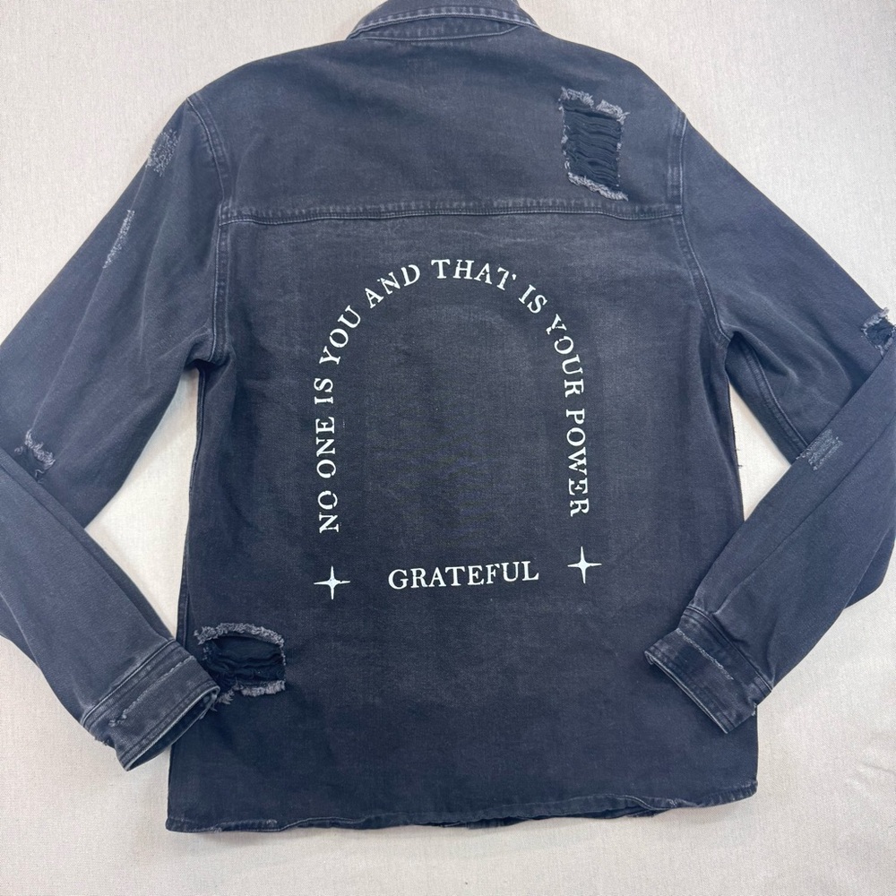 Trio Urban Black Distressed Denim Shirt Jacket “No One Is You” Graphic Mens L